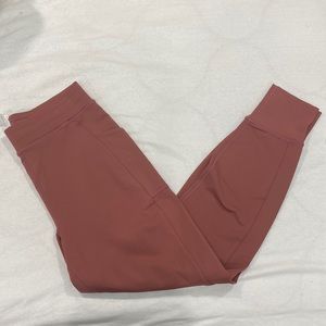 Fabletics cherry mocha joggers size small NWT mila cold weather joggers